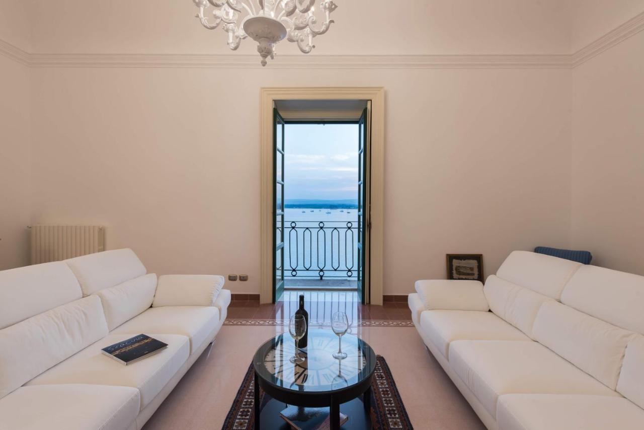 Duomo Seaside Deluxe Apartment By Ortigia Apartments Syracuse Exterior photo