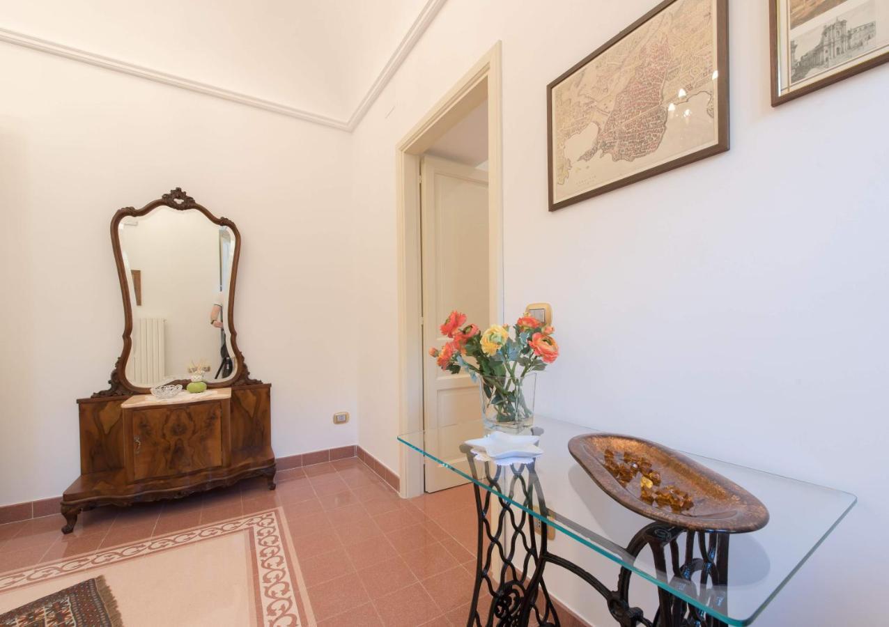 Duomo Seaside Deluxe Apartment By Ortigia Apartments Syracuse Exterior photo
